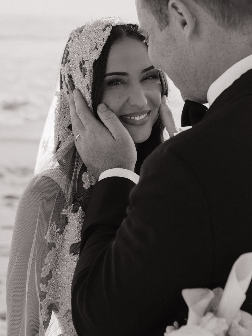 Kate Willa Roj Veil - Picture 3 of 10